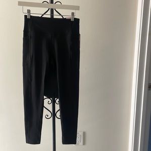 Victoria’s Secret high rise essential leggings size 6